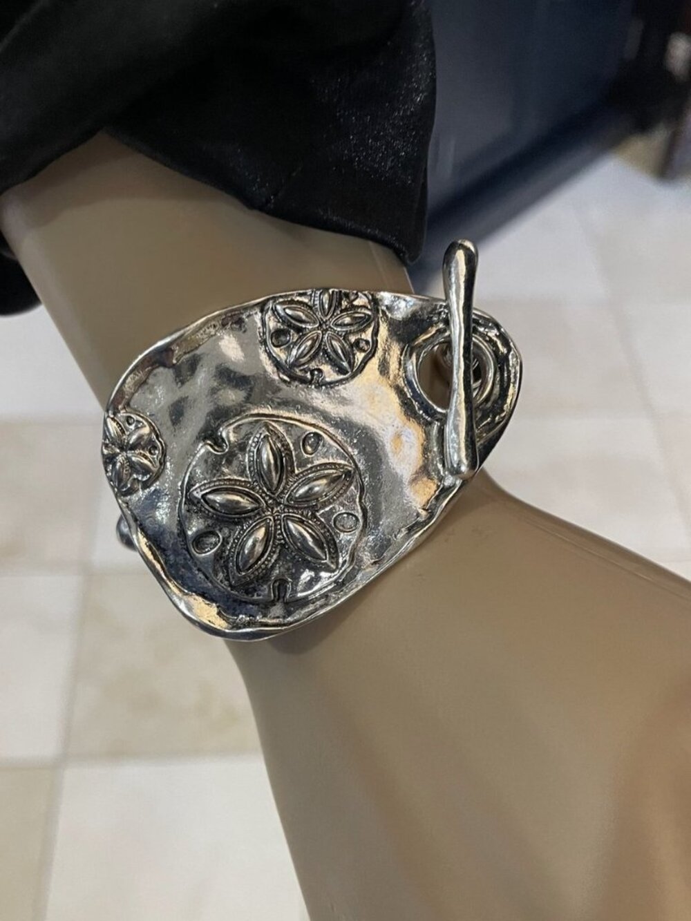 Vintage Tribal Distressed Silver Bangle Stretch Bracelet Ethnic Boho Wide Band